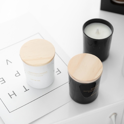 Χονδρικά κεριά κεριών σόγιας πολυτέλειας Scented με το ξύλινο κιβώτιο δώρων καπακιών
