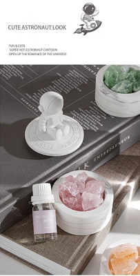 Ορθοστάτης Aromatherapy διασκορπιστών καλάμων πετρελαίου αστροναυτών 10ml φαντασίας κόσμου με το κιβώτιο δώρων