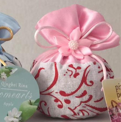 Ξήρανση των Scented σακουλιών συρταριών αρώματος λουλουδιών για την ντουλάπα